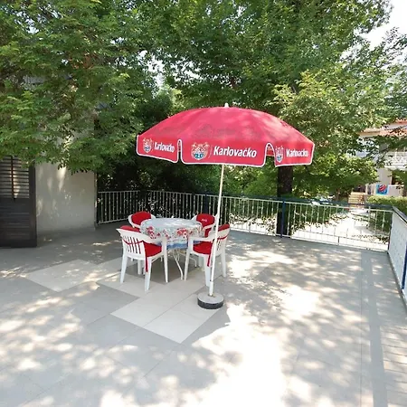 Apartment Fuer 5 Personen Ca 77 Qm In Njivice, Kvarner Bucht Krk Njivice