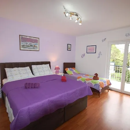 Apartman Fuer 5 Personen Ca 77 Qm In Njivice, Kvarner Bucht Krk